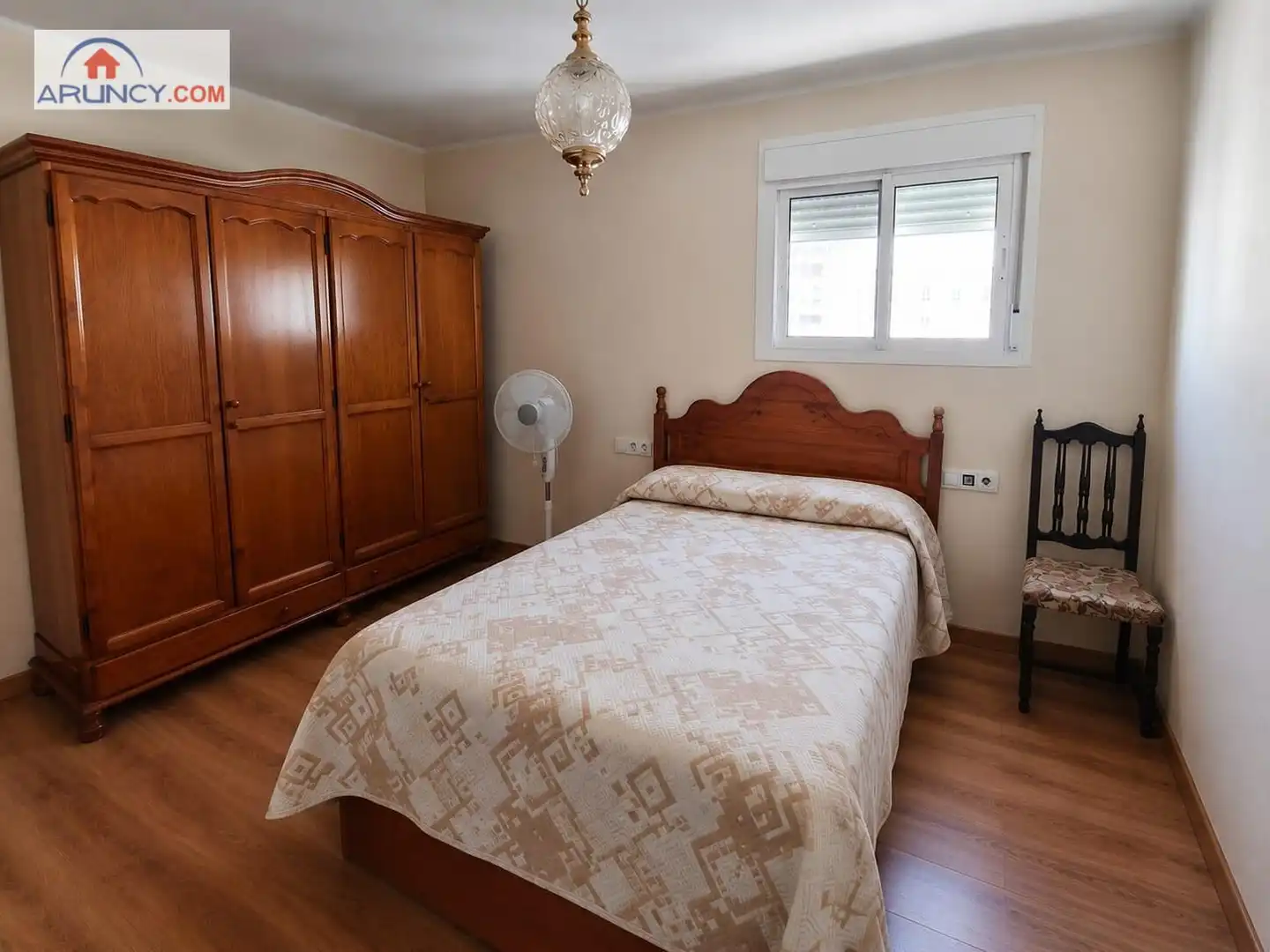 Habitación de Piso en venta en Sevilla con Aire acondicionado, Terraza y Amueblado