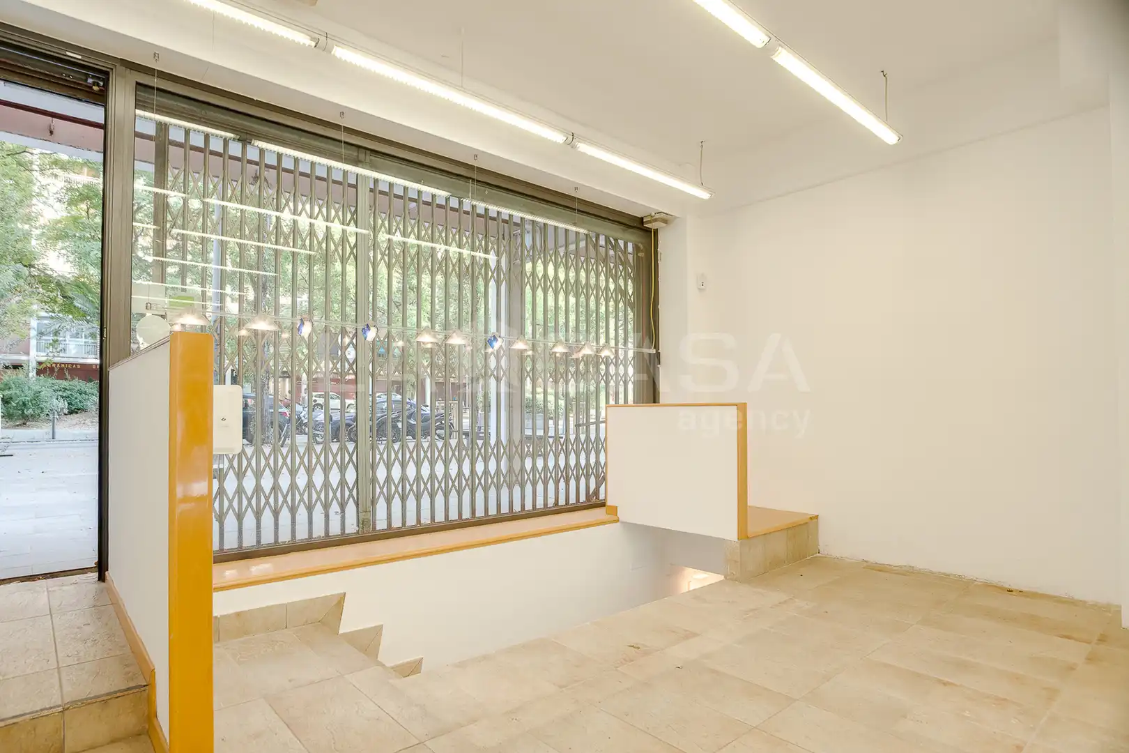 Business premises for sale in Plaça de Fernando de los Ríos, imagen 4