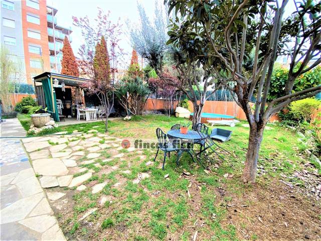 Casa-chalet en Venta en Can Farrerons