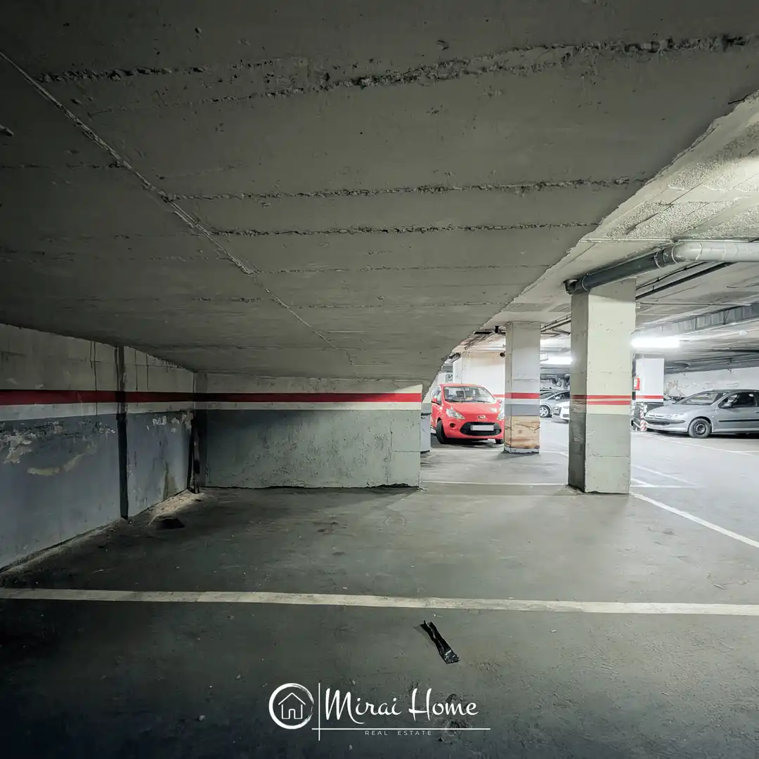 Parkplatz von Garage zum Verkauf in Granollers