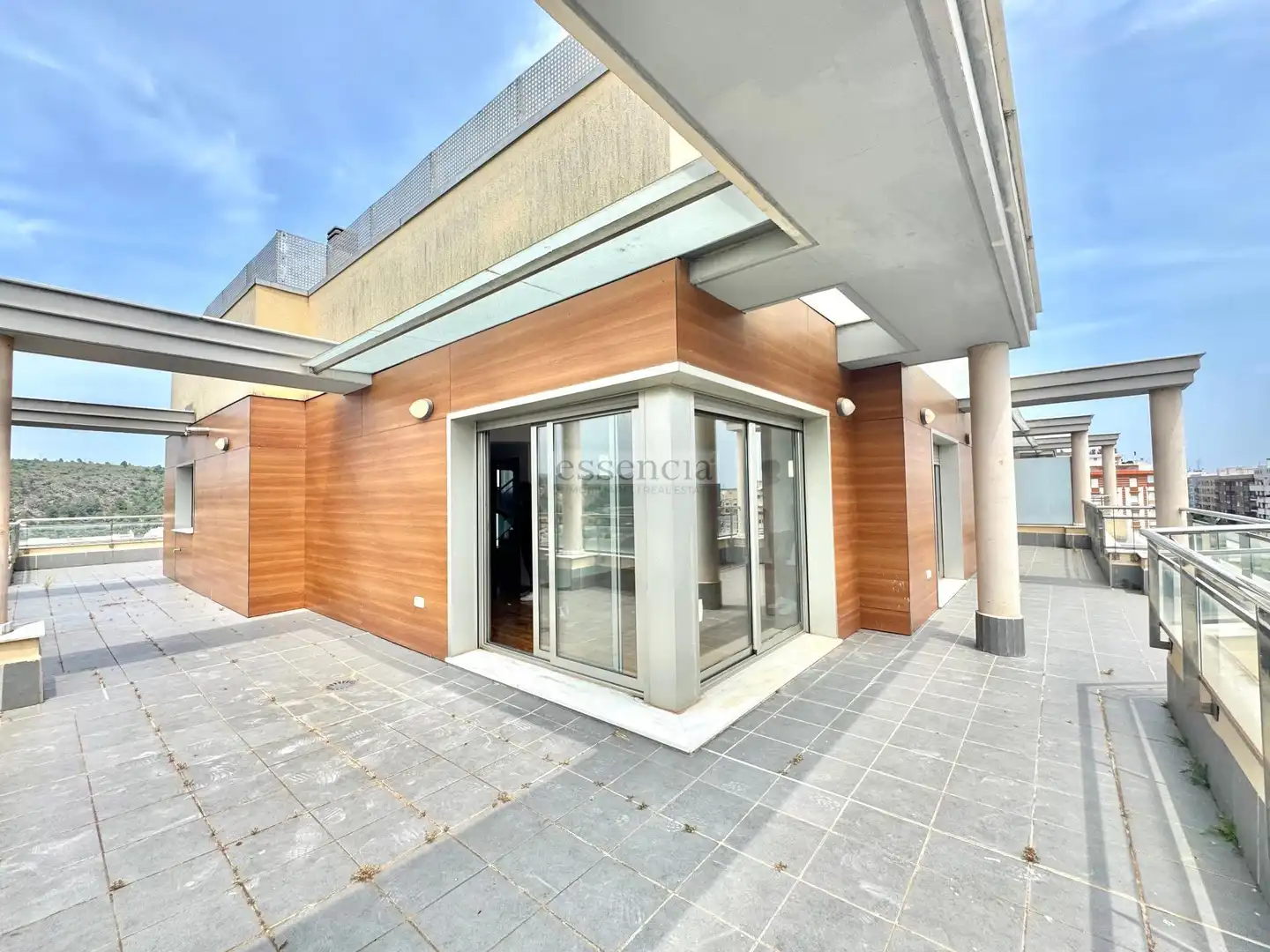 Terrasse von Dachboden zum Verkauf in Gandia mit Klimaanlage, Terrasse und Balkon