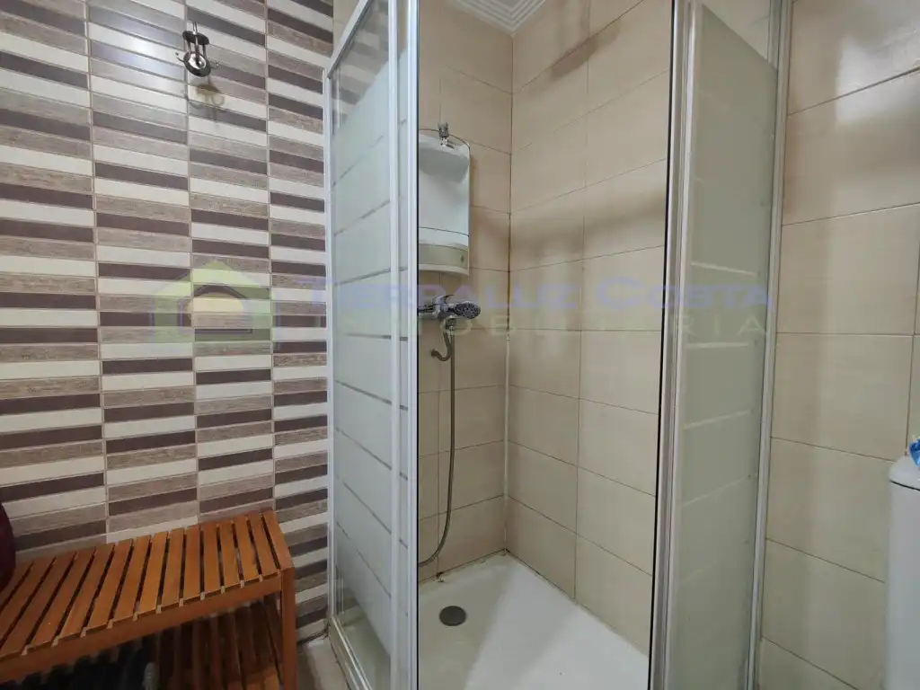 Badezimmer von Erdgeschoss zum Verkauf in Isla Cristina mit Terrasse