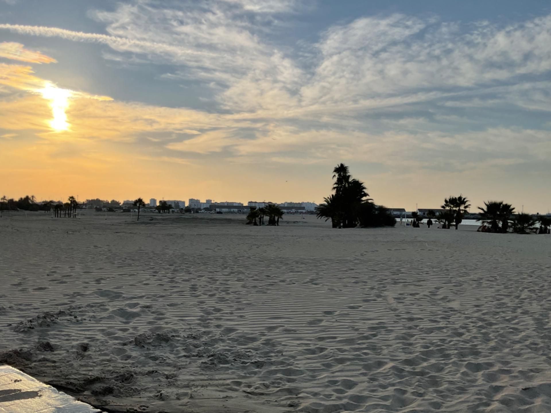 Vista exterior de Edifici en venda en El Puerto de Santa María