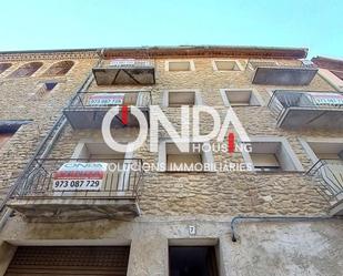 Vista exterior de Edifici en venda en Àger