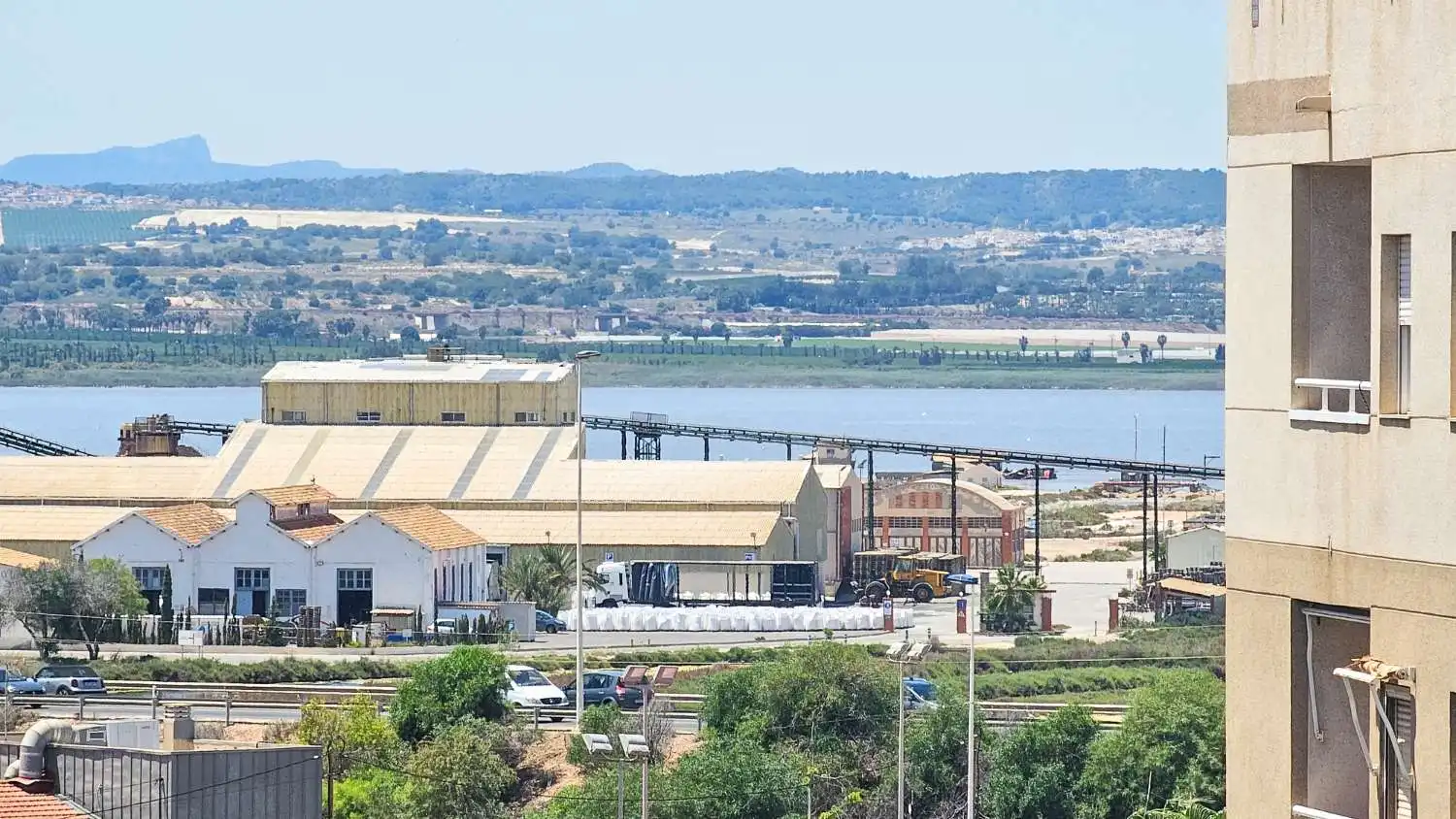 Vista exterior de Apartamento en venta en Torrevieja con Aire acondicionado, Calefacción y Terraza