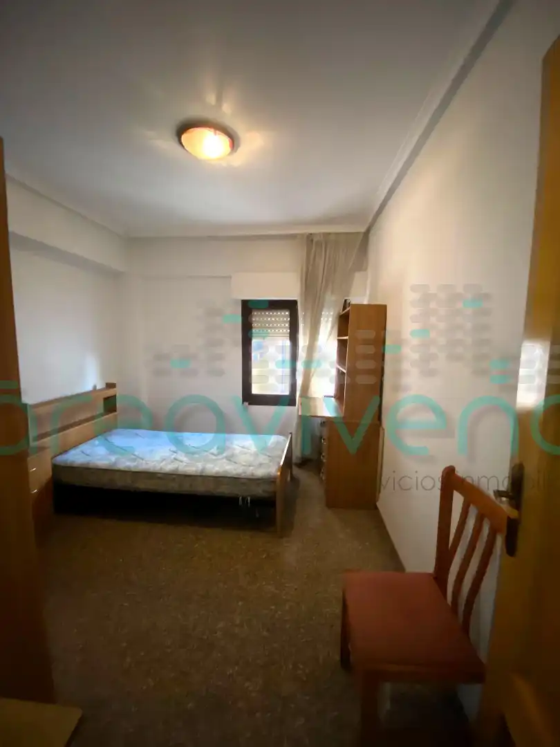 Habitación de Piso en venta en Castellón de la Plana / Castelló de la Plana con Amueblado