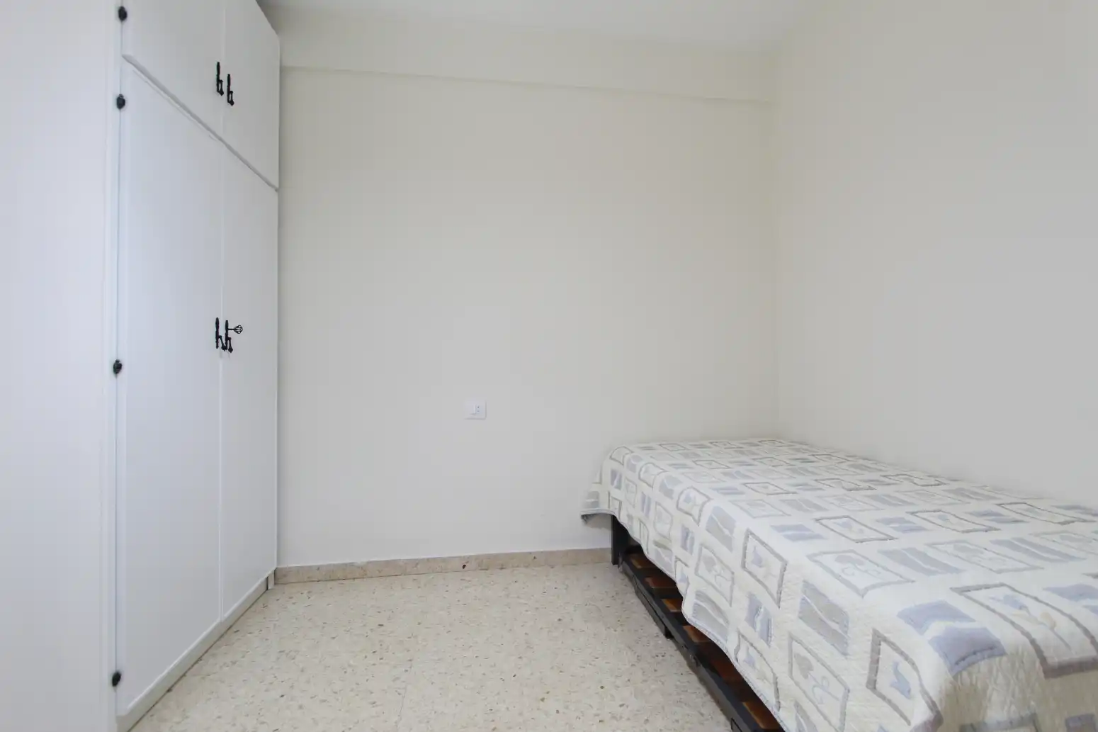 Habitación de Piso de alquiler en Alaquàs con Aire acondicionado, Calefacción y Amueblado