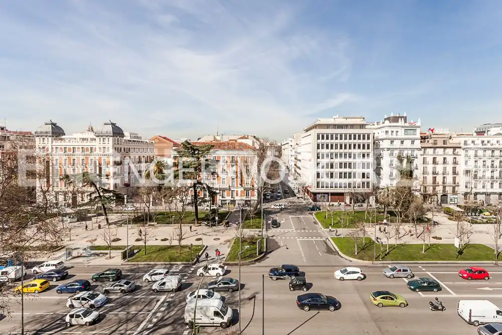 Außenansicht von Wohnung zum Verkauf in Madrid mit Klimaanlage, Heizung und Parkett