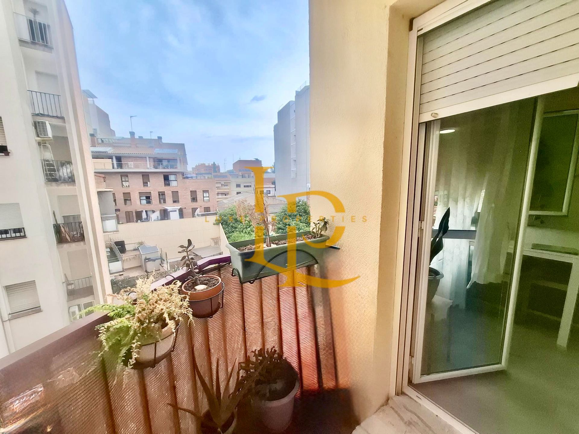 Balcony of Flat for sale in Rubí  with Air Conditioner, Heating and Parquet flooring