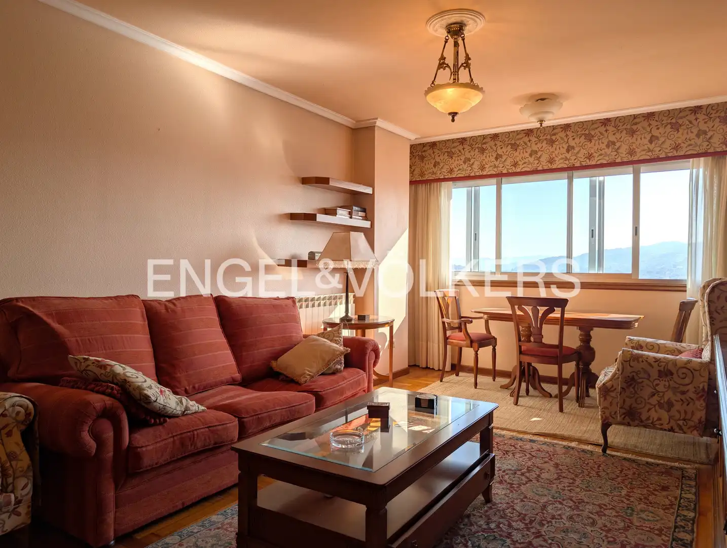 Sala de estar de Piso de alquiler en Vigo  con Calefacción