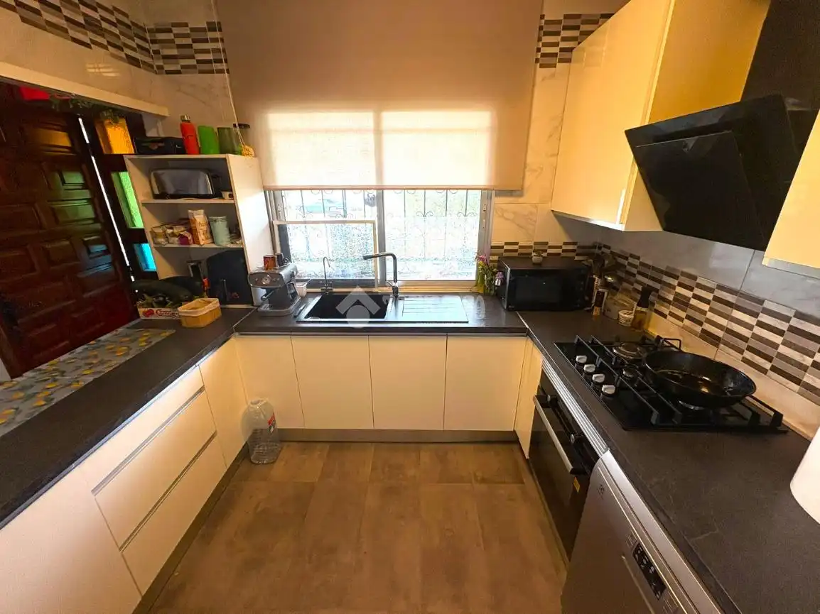 Cuina de Casa o xalet en venda en Zaragoza amb Aire condicionat, Calefacció i Terrassa