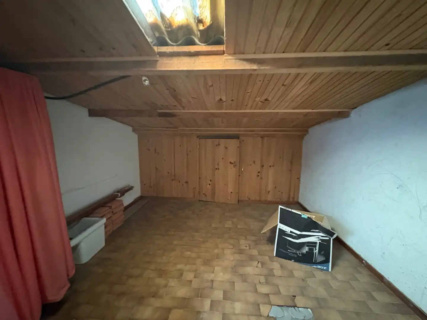 Wohnung zur Miete in Ferrol mit Abstellraum, Möbliert und Ofen