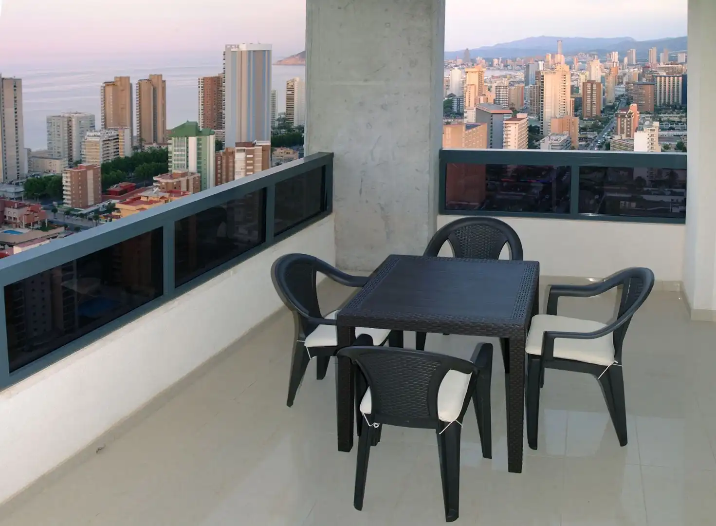 Piso con piscina en venta en Calle Derramador, imagen 2