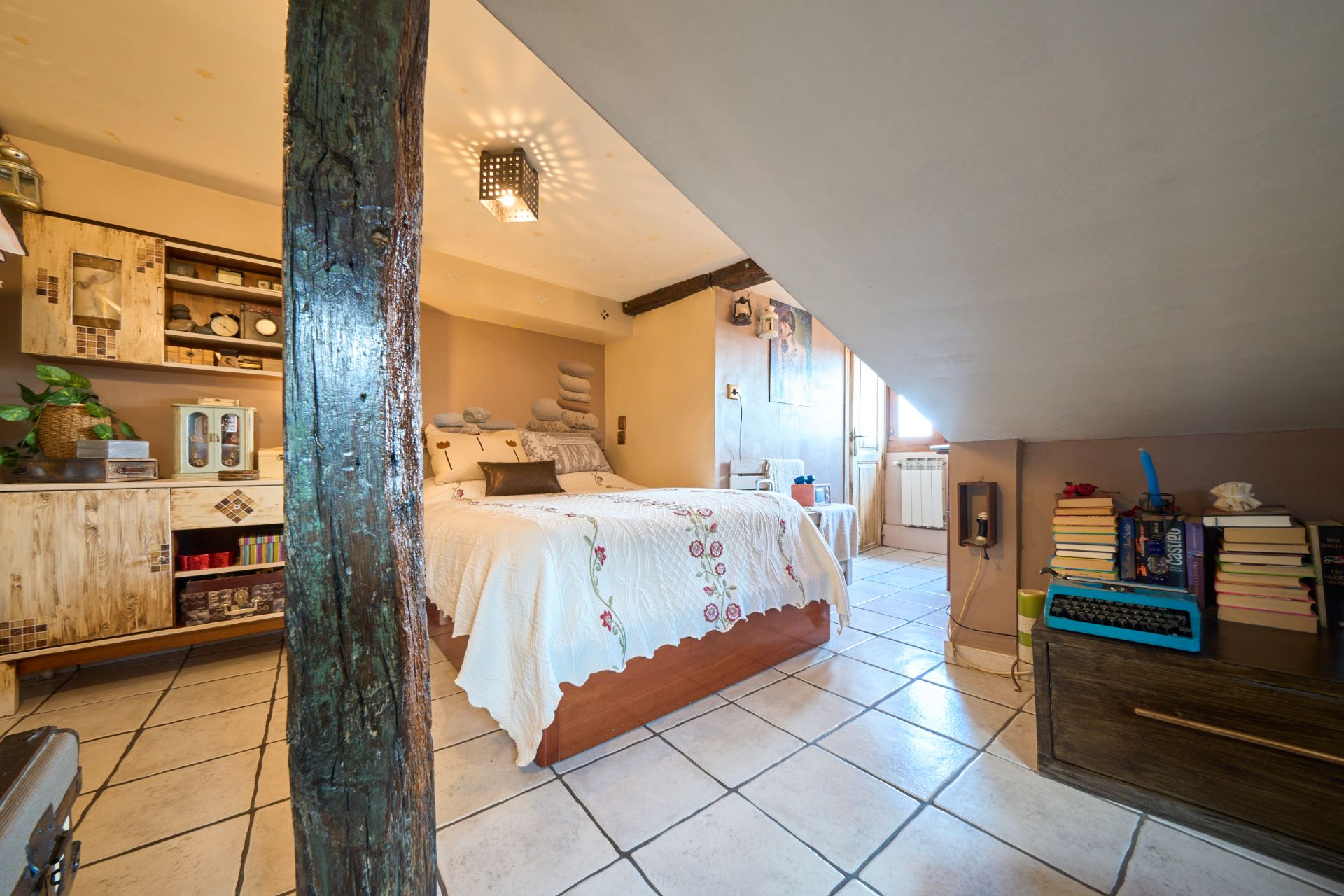 Bedroom of Flat for sale in Vitoria - Gasteiz  with Furnished