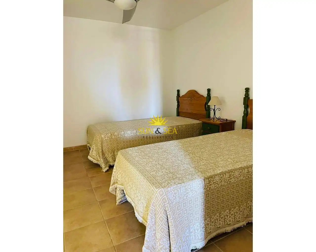 Dormitori de Casa adosada de lloguer en La Manga del Mar Menor amb Calefacció, Terrassa i Piscina