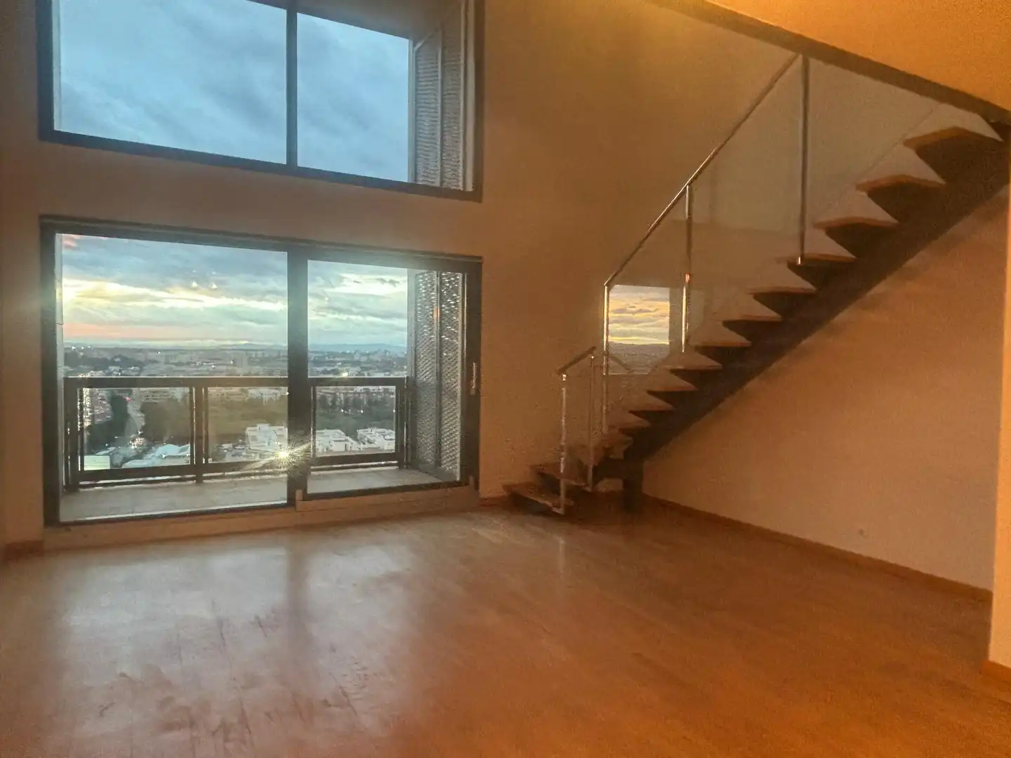 Loft zur Miete in Calle Jacarandás, 2, El Castell