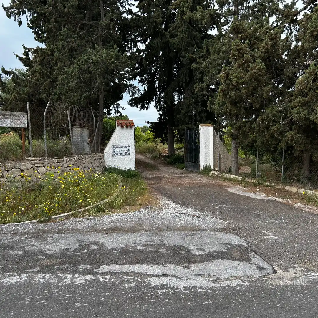 Außenansicht von Fabrik Grundstücke zum Verkauf in Villajoyosa / La Vila Joiosa