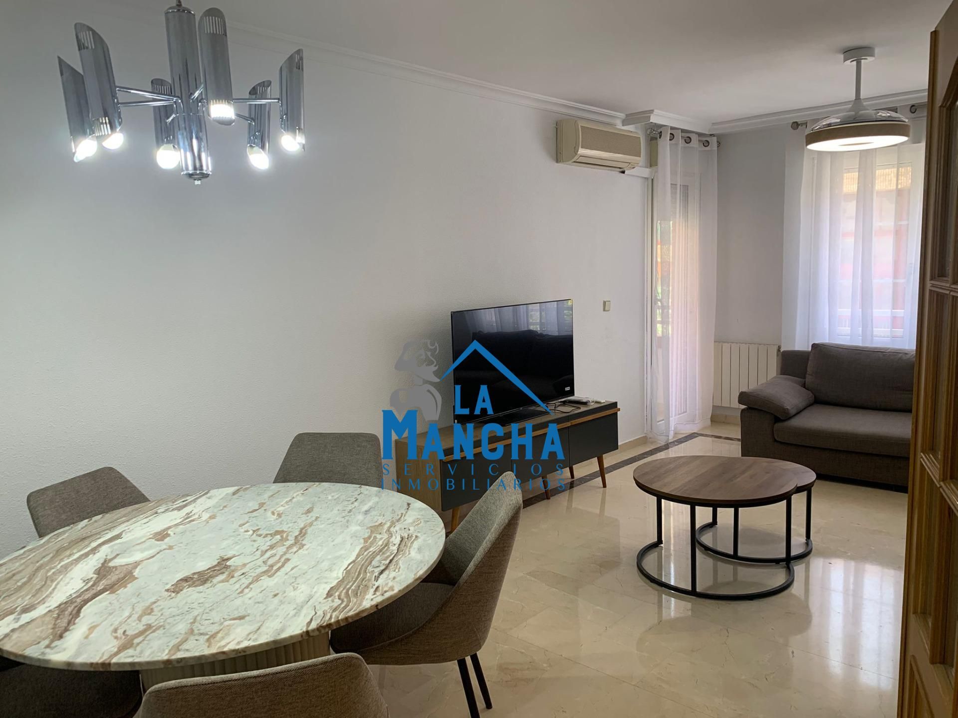 Living room of Flat to rent in  Albacete Capital  with Air Conditioner, Heating and Terrace