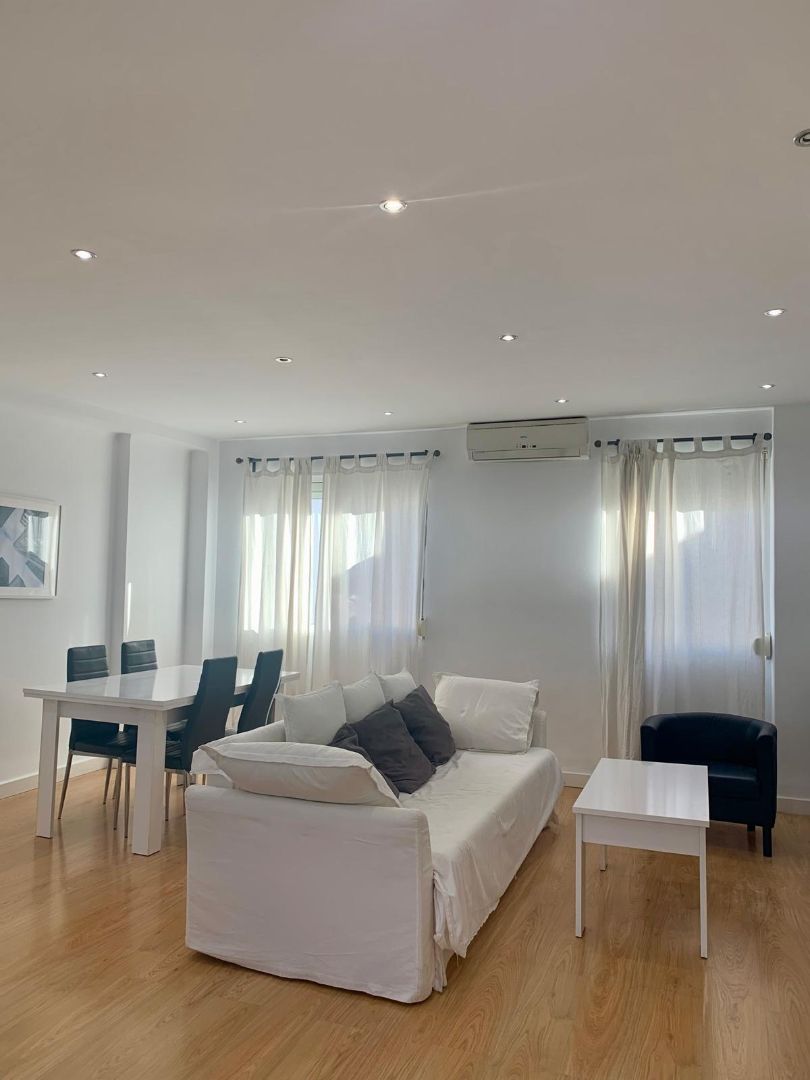 Piso de alquiler en Calle Martínez Campos, Ensanche Centro - Puerto, Centro