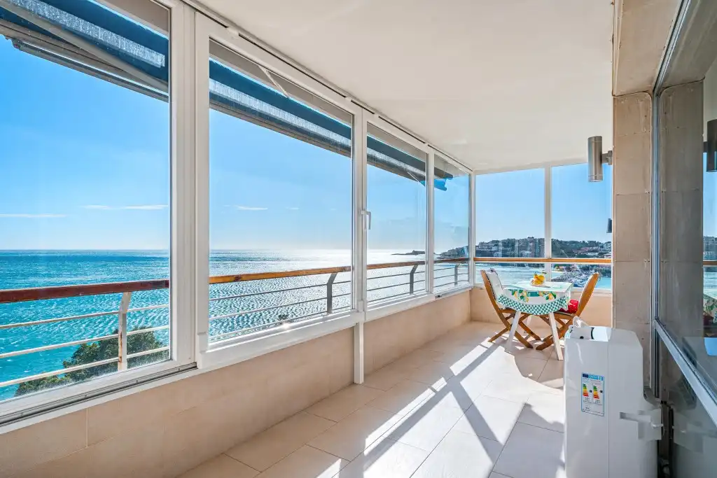 Apartment with pool for sale in Ponent