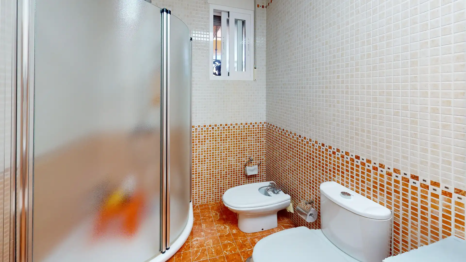 Baño de Casa o chalet en venta en Murcia con Aire acondicionado, Calefacción y Jardín privado