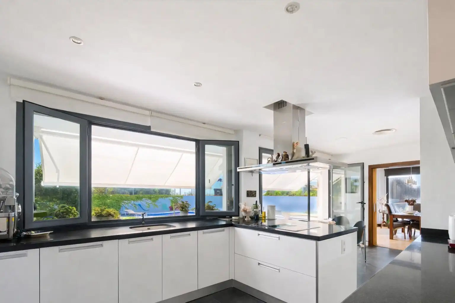 Cocina de Casa o chalet en venta en Jerez de la Frontera con Aire acondicionado, Calefacción y Jardín privado