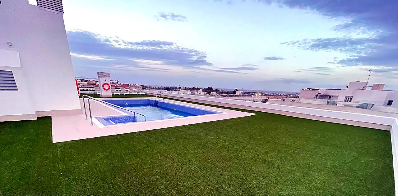 Piscina de Apartamento en venta en Marbella con Aire acondicionado, Terraza y Trastero
