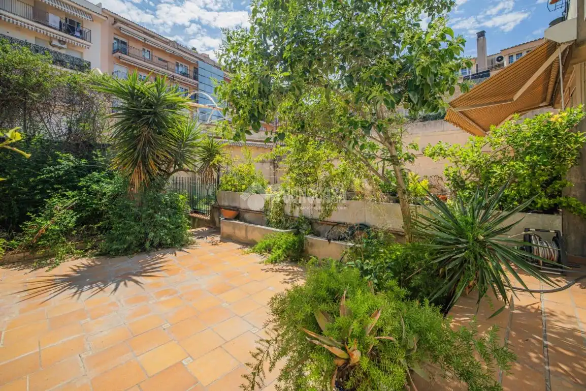 Jardín de Casa adosada en venta en Rubí con Aire acondicionado, Calefacción y Amueblado