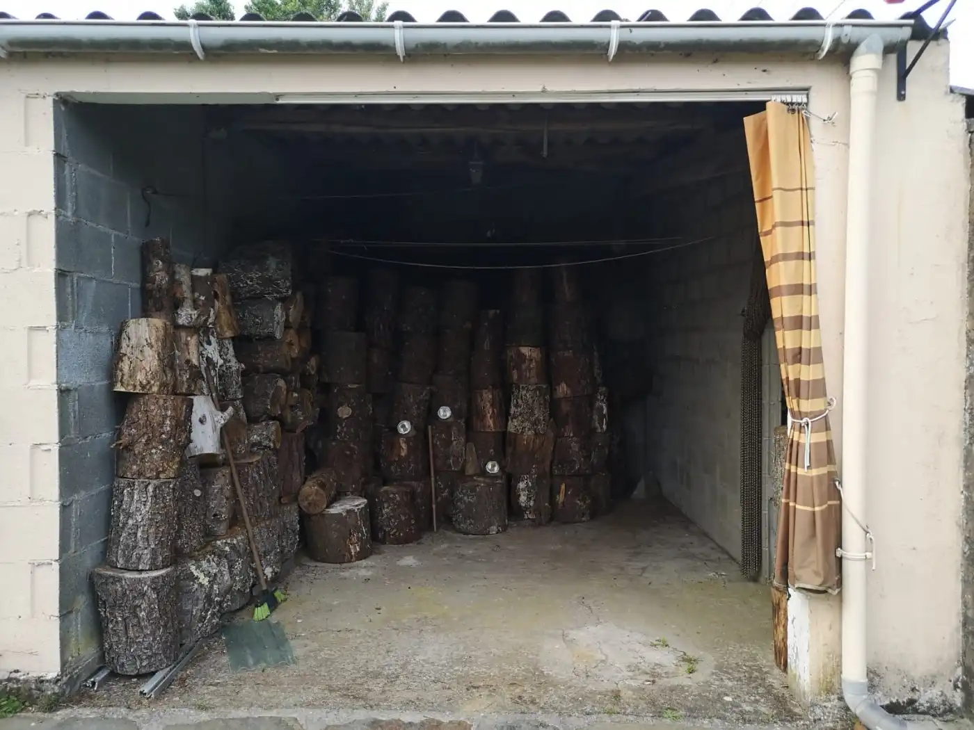 Casa o xalet en venda en Monfero amb Calefacció, Jardí privat i Traster