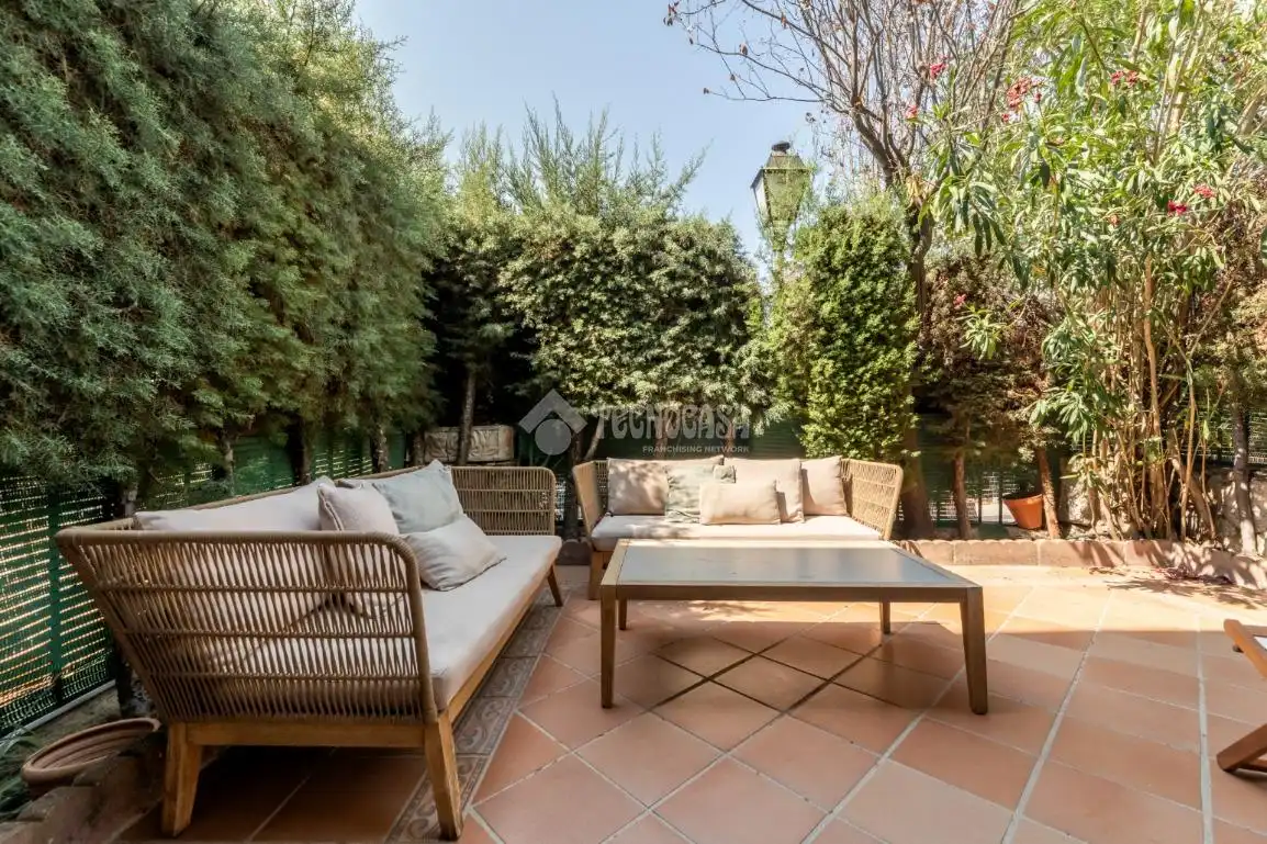 Terraza de Piso en venta en Torrelodones con Calefacción, Terraza y Piscina comunitaria