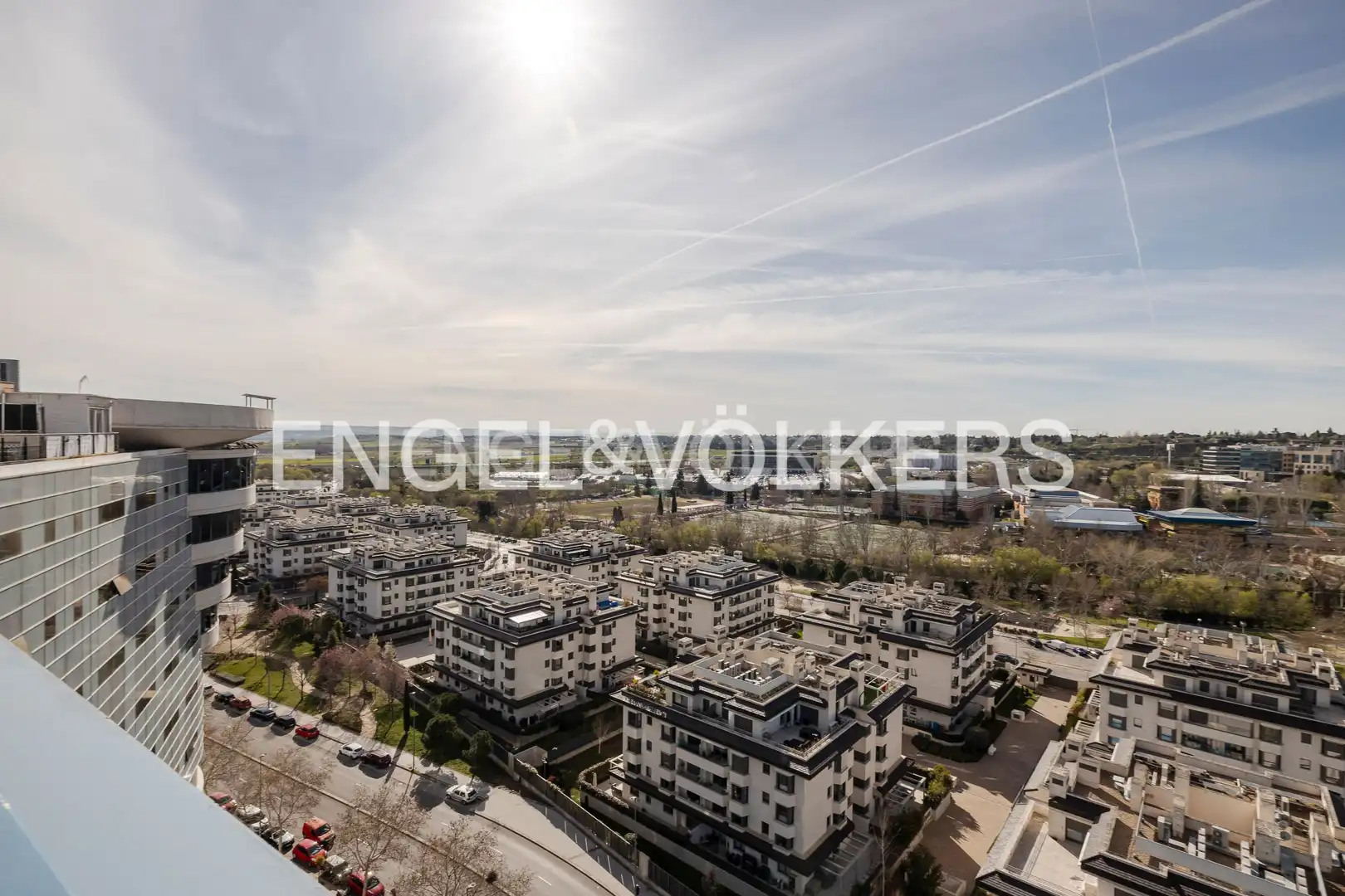 Vista exterior de Loft en venta en San Sebastián de los Reyes con Aire acondicionado, Calefacción y Piscina