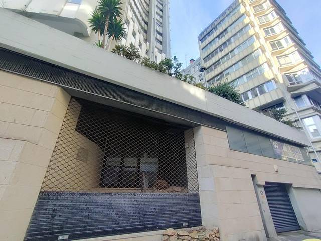 Local comercial en Alquiler en Rúa Costa Rica en San Pablo - Juan Flórez