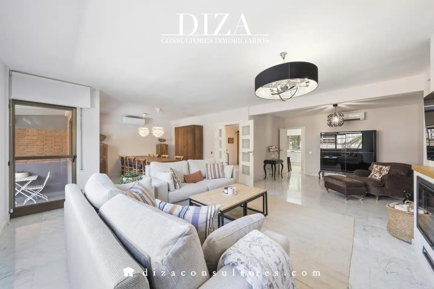 Living room of Houses for sale in Madrid  with Air Conditioner, Heating and Terrace
