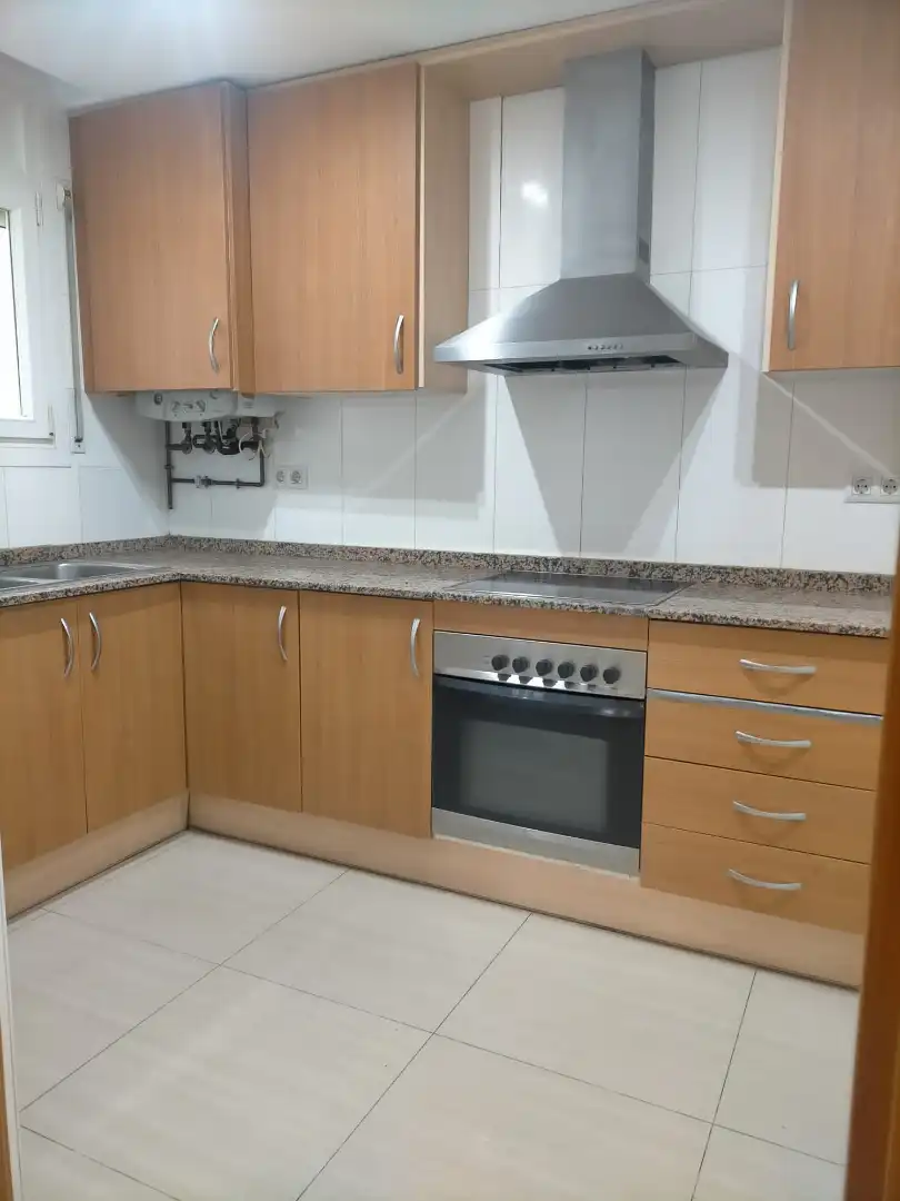 Kitchen of Flat for sale in Castelló d'Empúries  with Air Conditioner, Heating and Parquet flooring