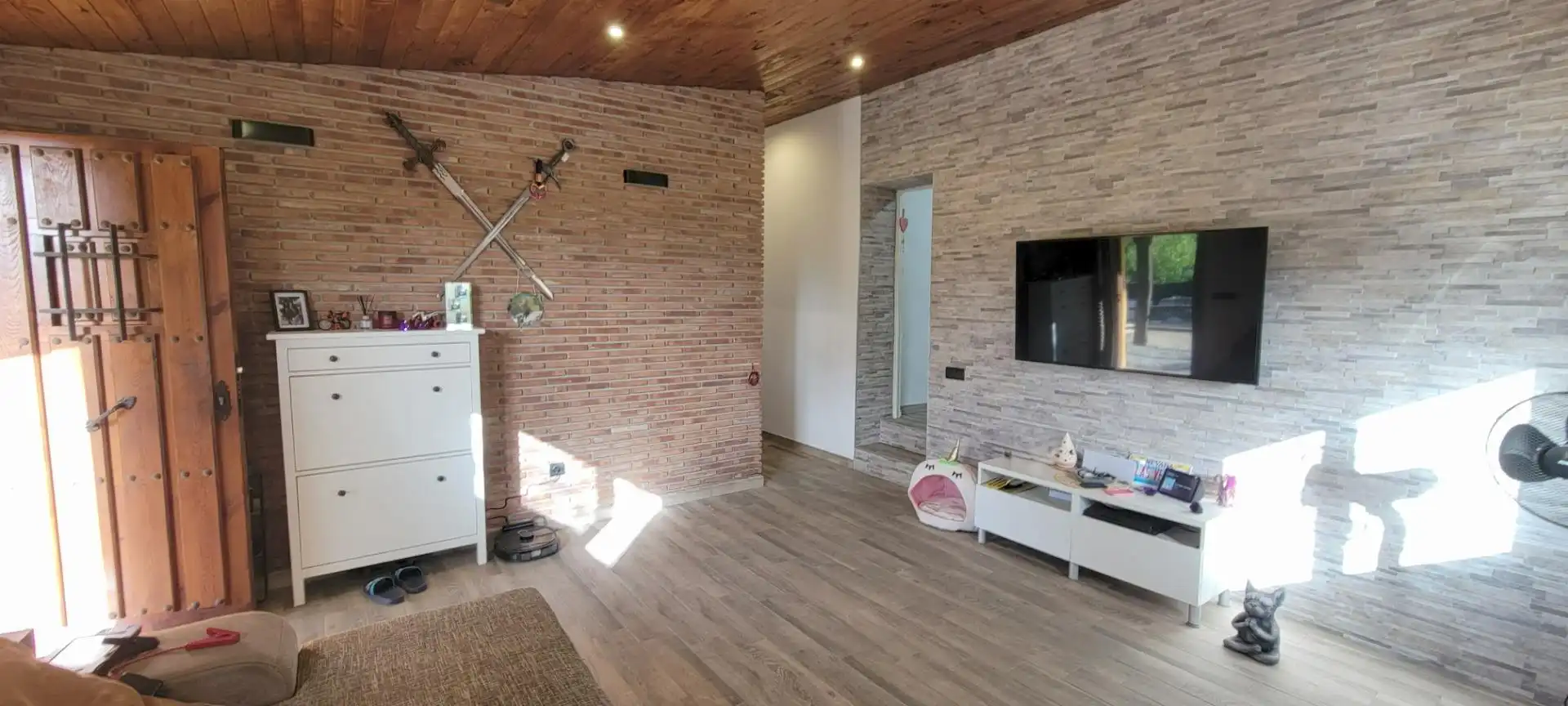 Sala d'estar de Finca rústica en venda en Pizarra amb Aire condicionat, Calefacció i Piscina