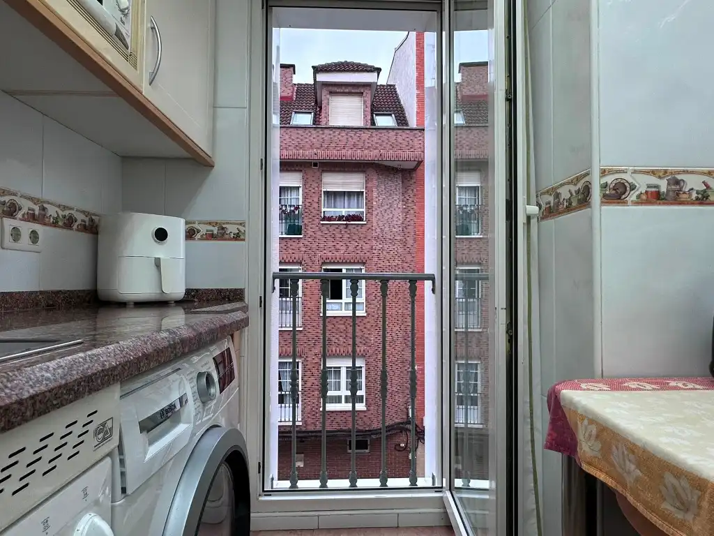 Terraza de Piso en venta en Gijón  con Calefacción, Parquet y Amueblado