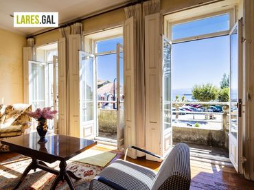Casa con balcón en venta en Rúa Eduardo Vicenti