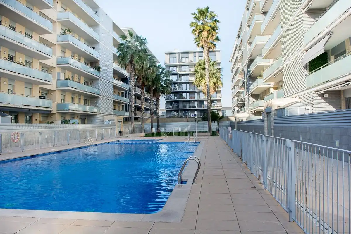 Flat for sale in Port