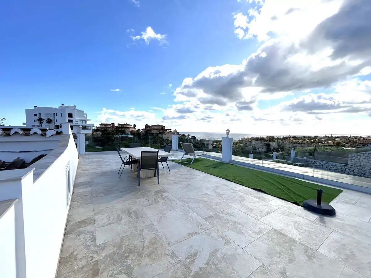 Chalet con piscina en venta en Las Lagunas, imagen 9