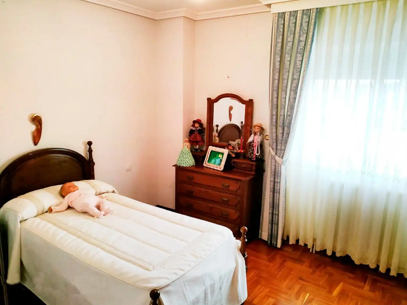 Dormitori de Casa o xalet en venda en Castellanos de Villiquera amb Calefacció, Terrassa i Traster