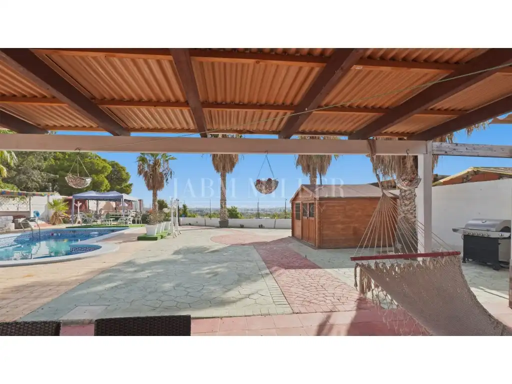 Garden of Houses for sale in La Huerta  