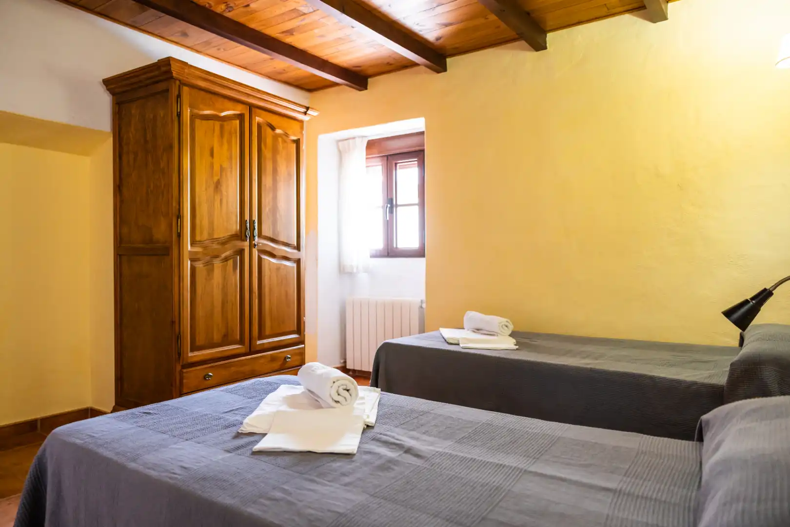 Habitación de Finca rústica en venta en Montejaque con Aire acondicionado, Jardín privado y Terraza
