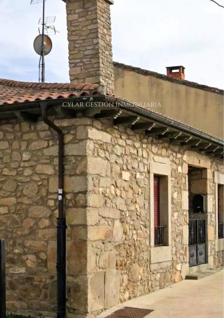 Vista exterior de Casa adosada en venta en Bañobárez con Calefacción, Amueblado y Horno