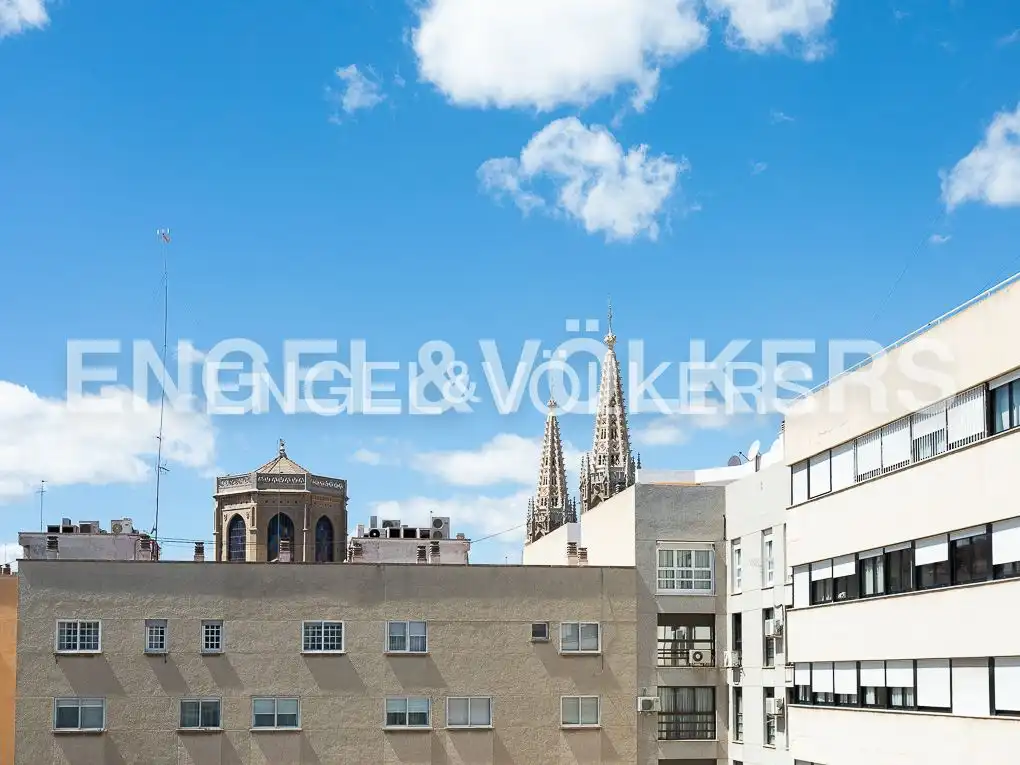 Exterior view of Flat for rent in Valencia  with Air Conditioner, Heating and Parquet flooring