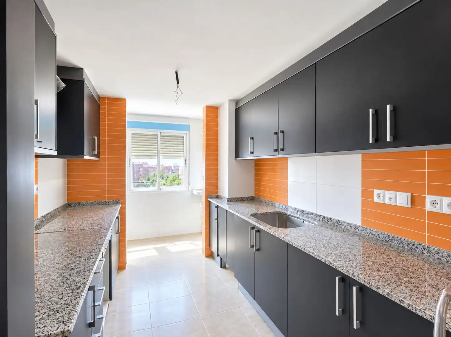 Appartamento con terrazza in vendita a Anna, imagen 2