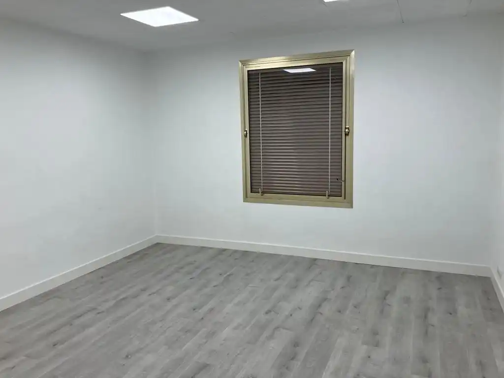 Office space for sale in Indautxu, imagen 2