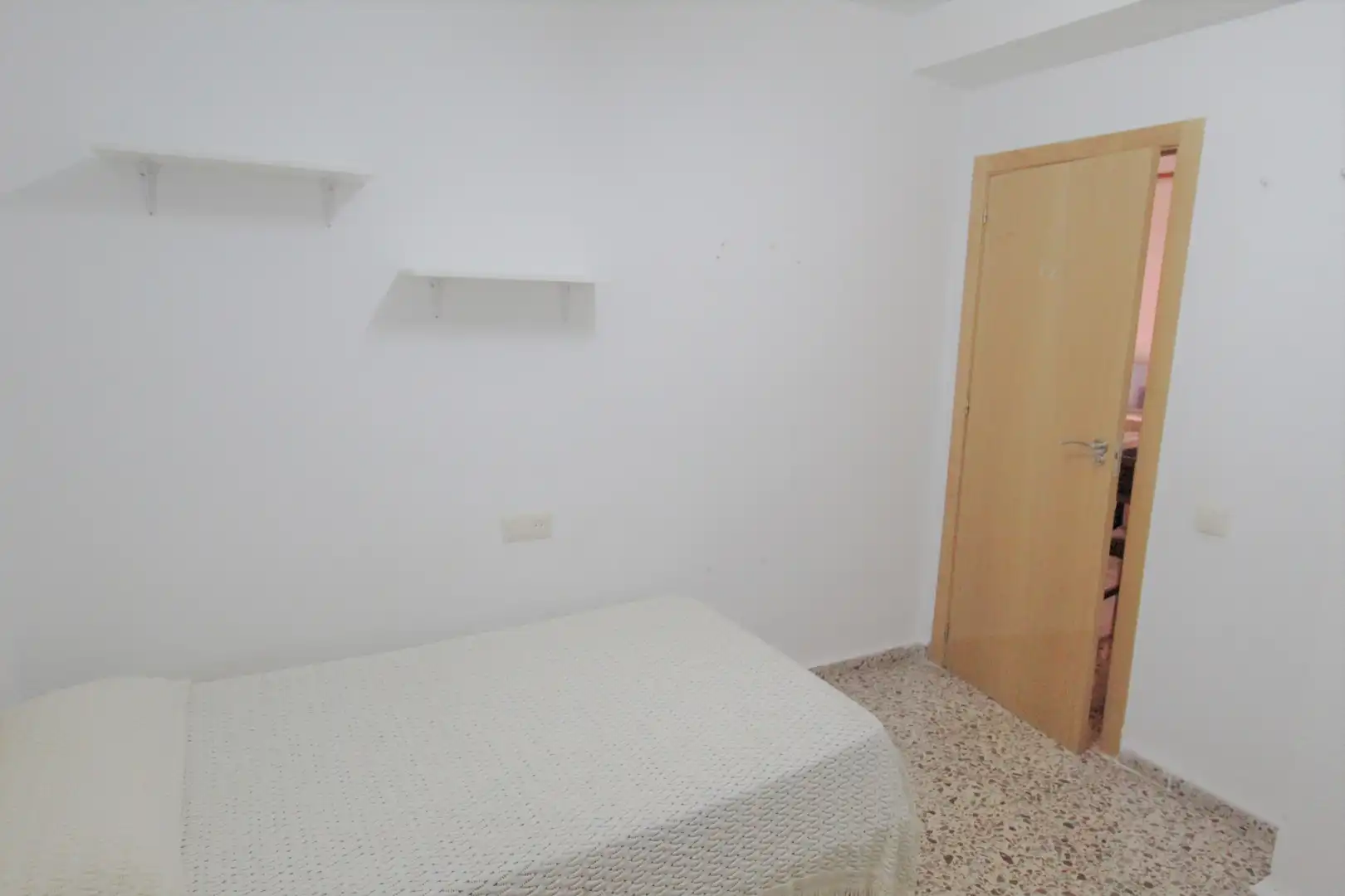 Dormitori de Pis de lloguer en Murcia amb Moblat, Forn i Rentadora