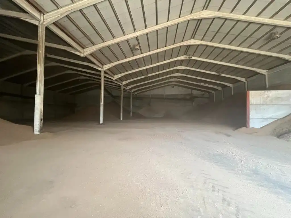 Fabrikhallen zur Miete in Albacete mit Alarm
