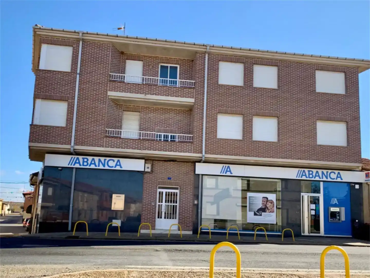 Vista exterior de Piso en venta en Villaquejida con Trastero, Amueblado y Balcón