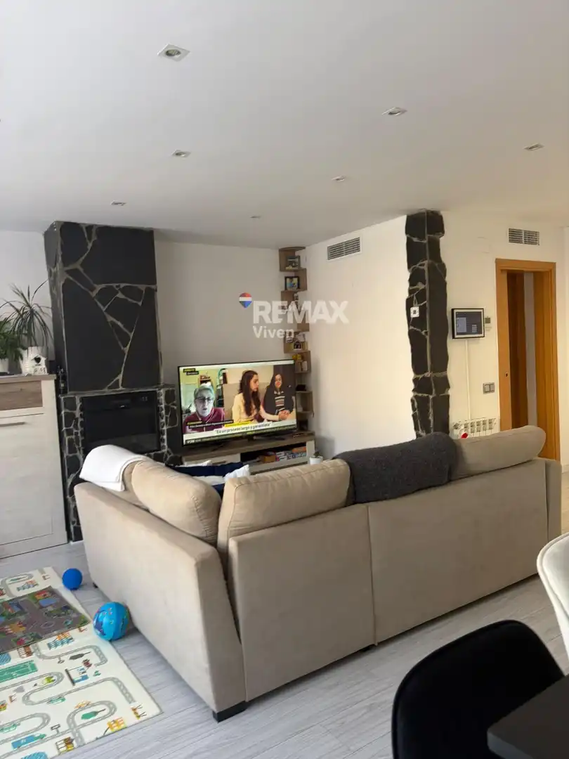 Sala d'estar de Pis en venda en Vilanova i la Geltrú amb Calefacció, Traster i Balcó